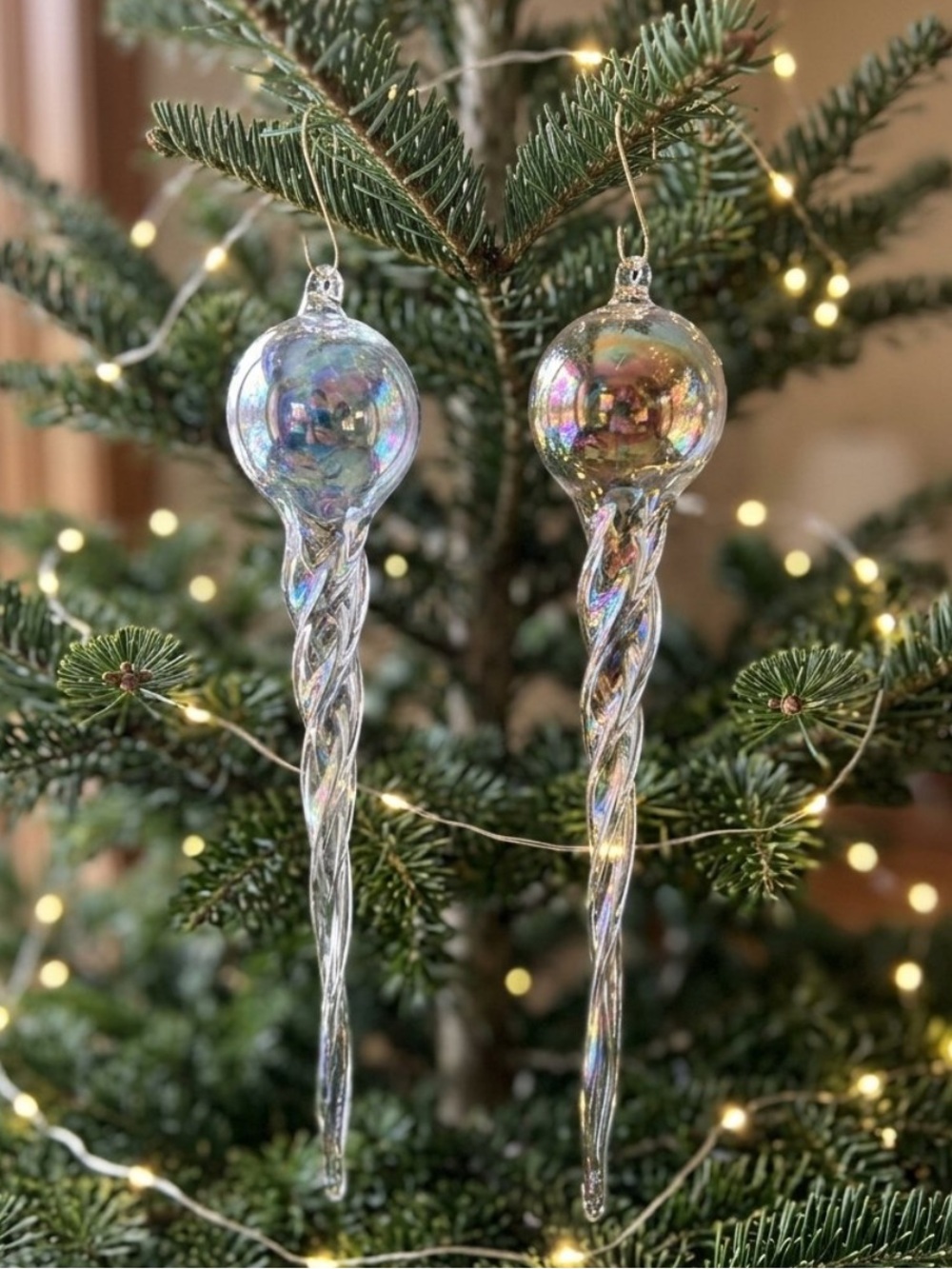 Amazing long blown glass Christmas ornaments. Set of two
Like new
Stand out!